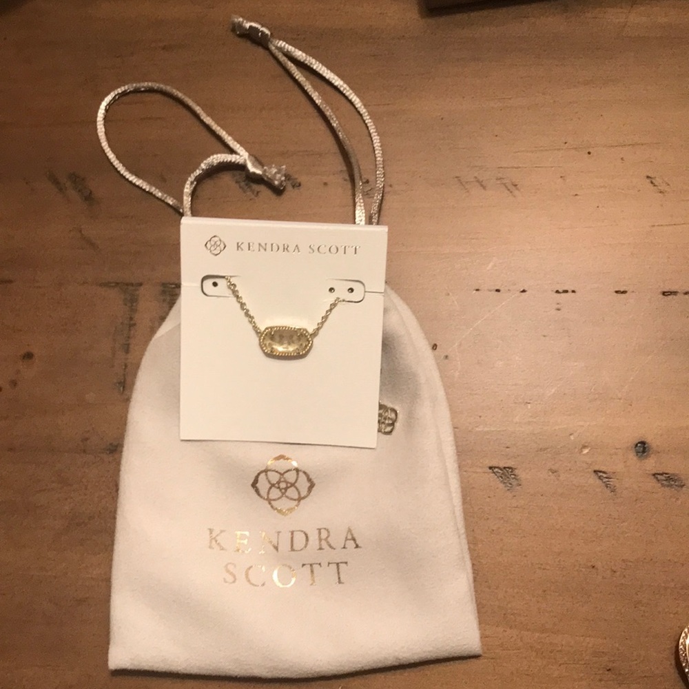 Kendra Scott Elisa necklace - Picture 5 of 10